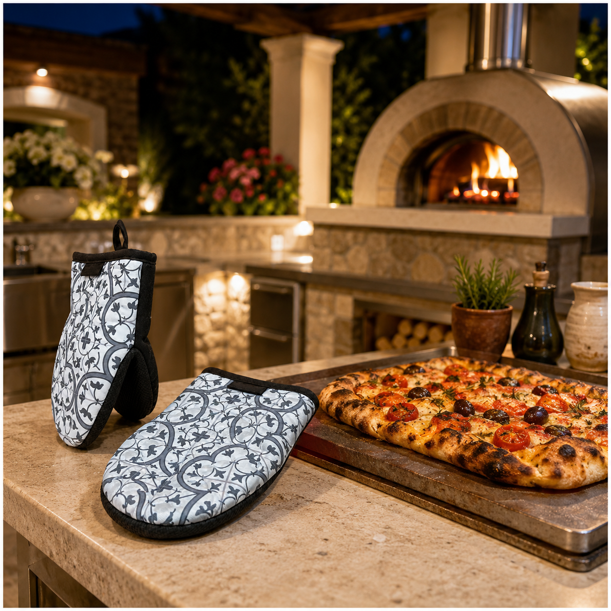 Non Slip 2-Piece Heat-Resistant Silicone Oven Mitt Set with Cotton Lining