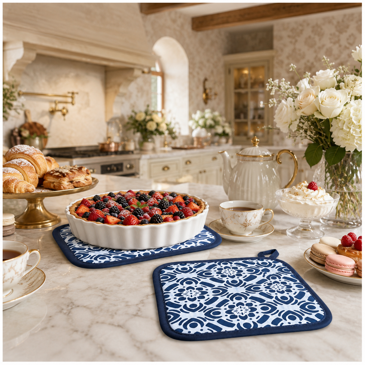 2-Piece Heat-Resistant Cotton Kitchen Potholder Set –Blue and White- 20 cm