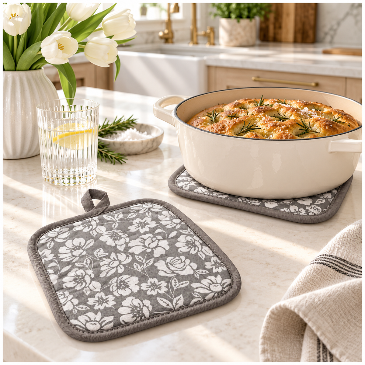 Essential Heat-Resistant Cotton Potholder Set of 2 – Grey and White - 20 cm