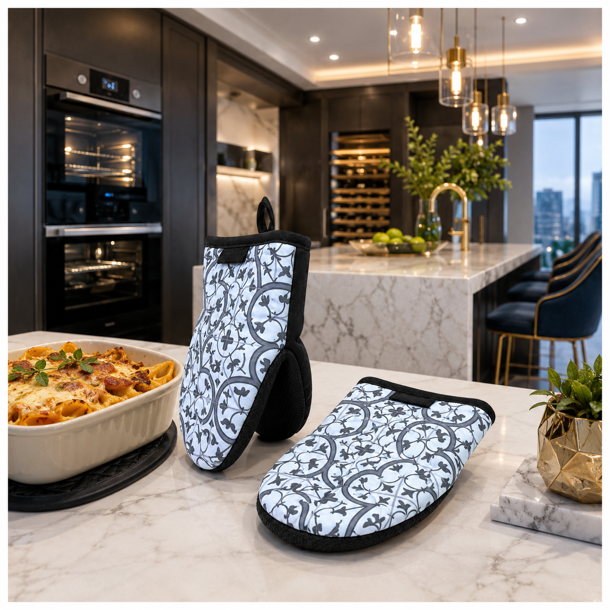 Non Slip 2-Piece Heat-Resistant Silicone Oven Mitt Set with Cotton Lining
