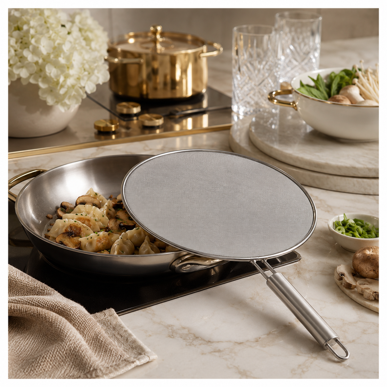 30cm Stainless Steel Splatter Screen with Easy-Grip Handl
