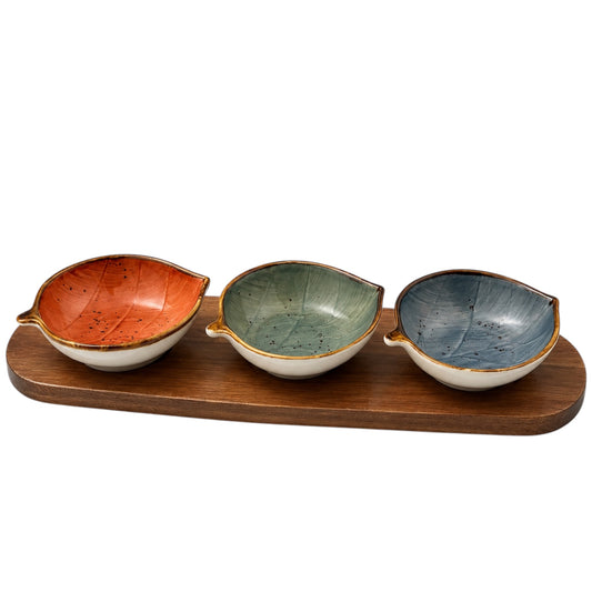 Elegant 4-Piece Leaf Bowl Serveware Bowls Set With Acacia Board - 33 cm