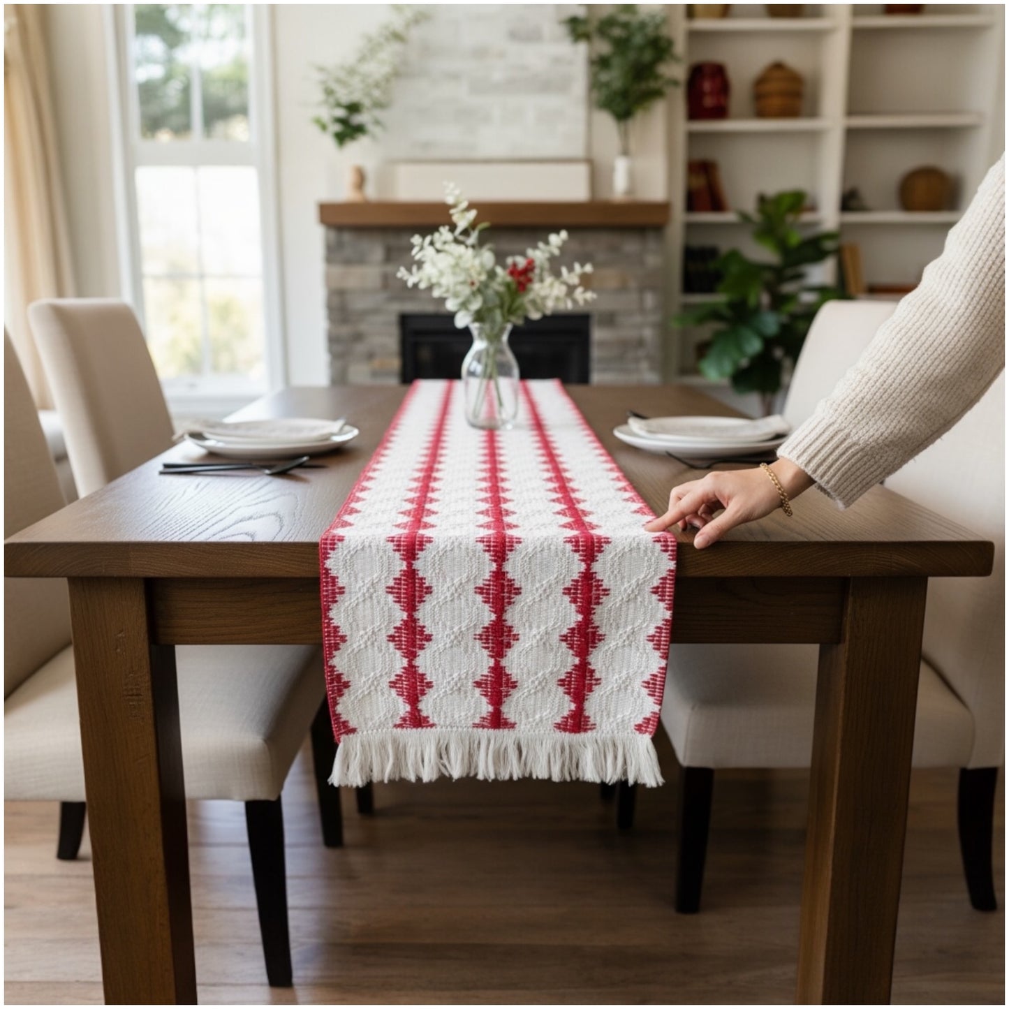 Cream & Red Cotton Crochet-Look Table Runner – 30 × 180 cm