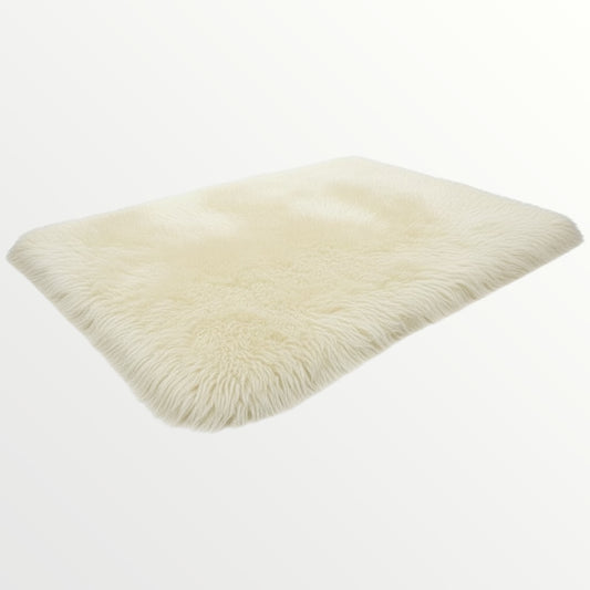 Elegant Fluffy Area Rug – 120 × 180 cm | Plush Faux Fur with Suede Backing
