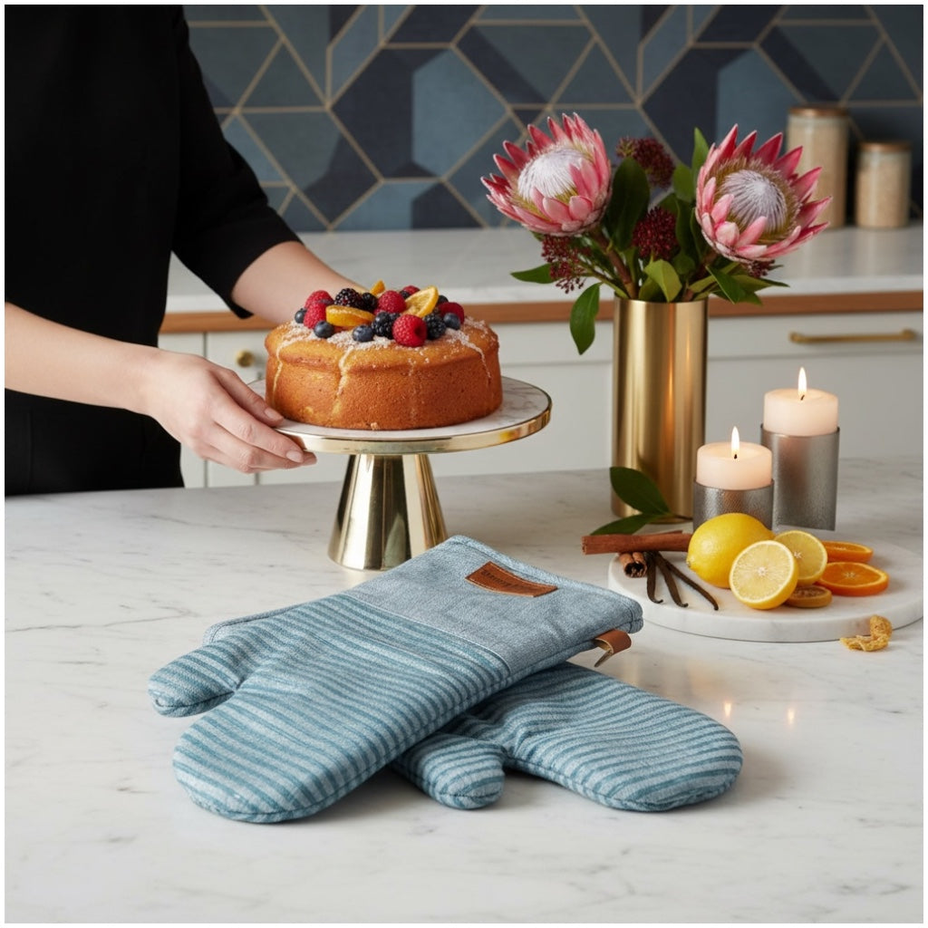 Thick Pair of Heat Resistant Cotton Silicone Oven Mitts - Non Slip