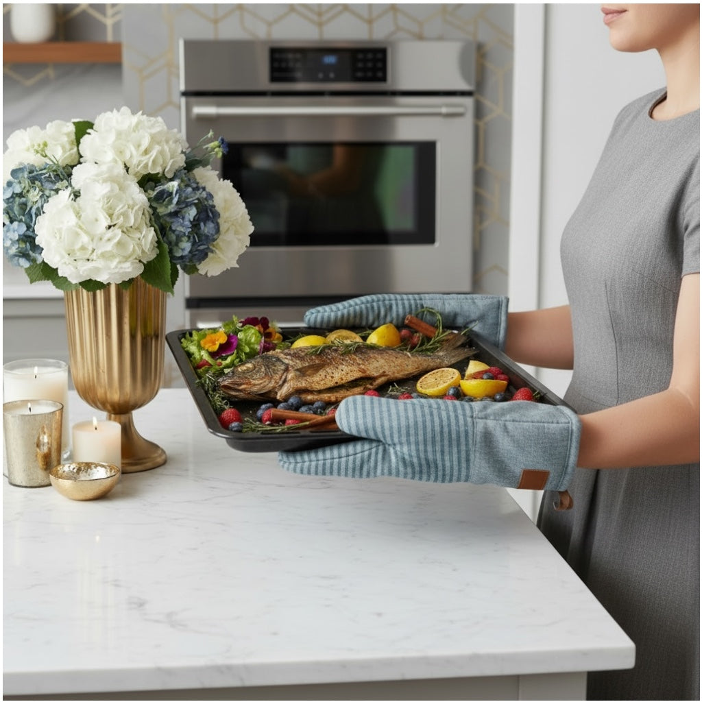 Thick Pair of Heat Resistant Cotton Silicone Oven Mitts - Non Slip
