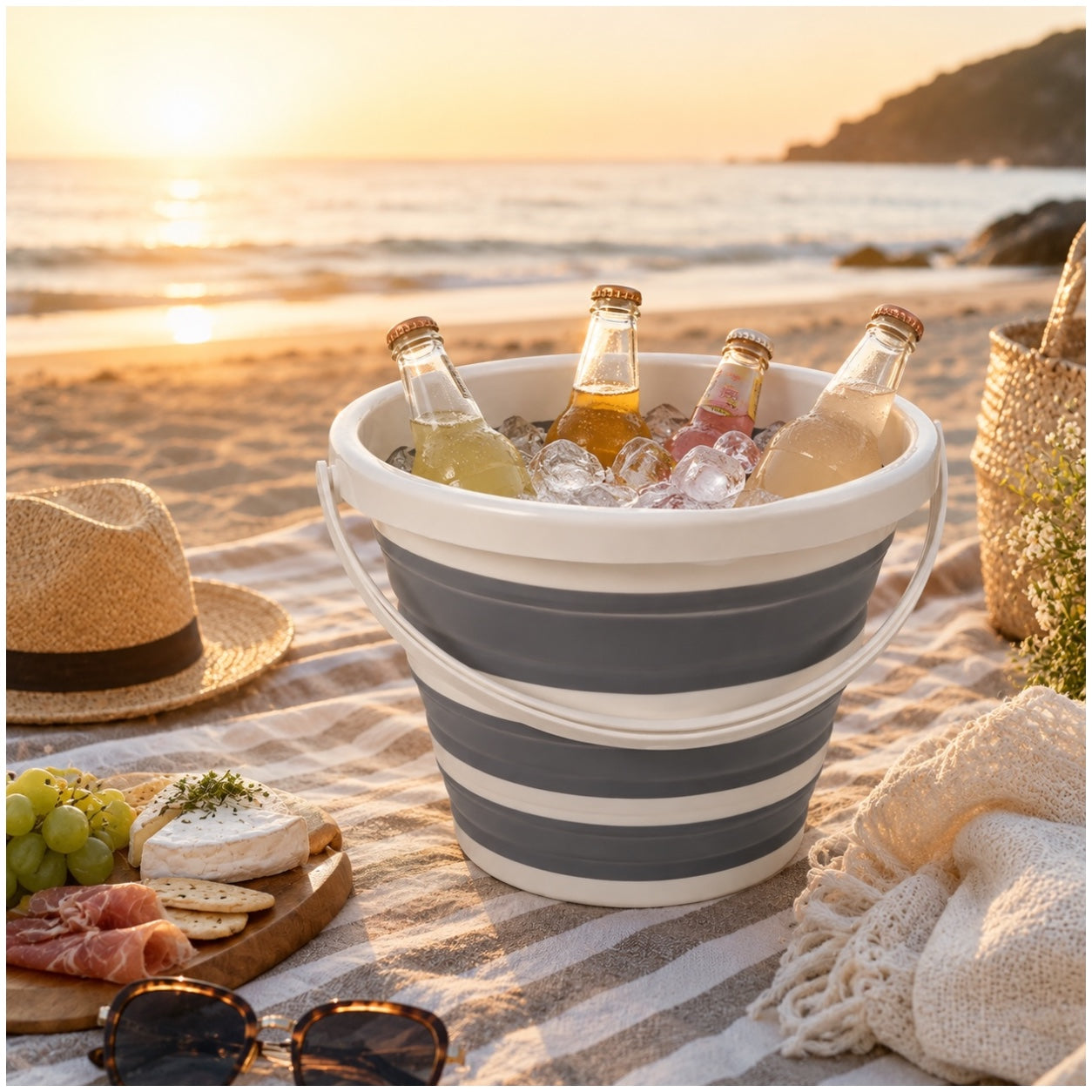 10L Collapsible Ice Bucket White and Grey Portable Space-Saving Bucket