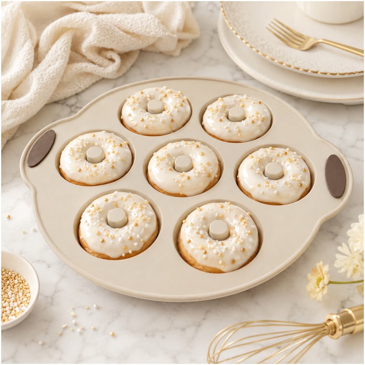 Essential 7-Cavity Silicone Donut Baking Mold with Steel Frame – Cream