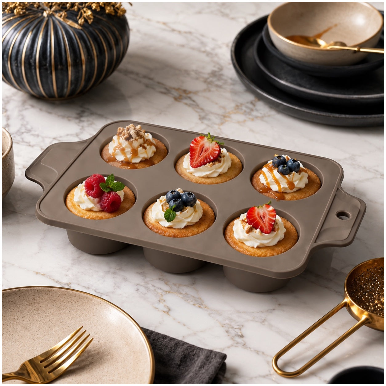 Essential 6-Cup Silicone Cupcake Mold – Non-Stick Baking Mold - 33 x 18.5cm